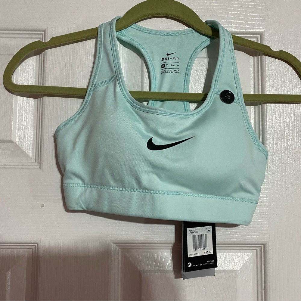 Nike Victory Sports Bra